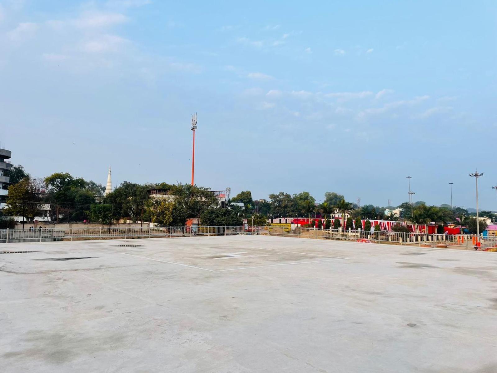 Holidayy Inn Prayagraj Ngoại thất bức ảnh