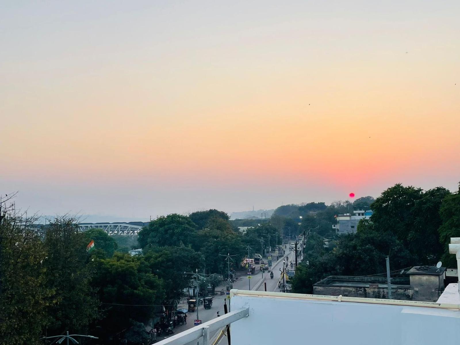 Holidayy Inn Prayagraj Ngoại thất bức ảnh