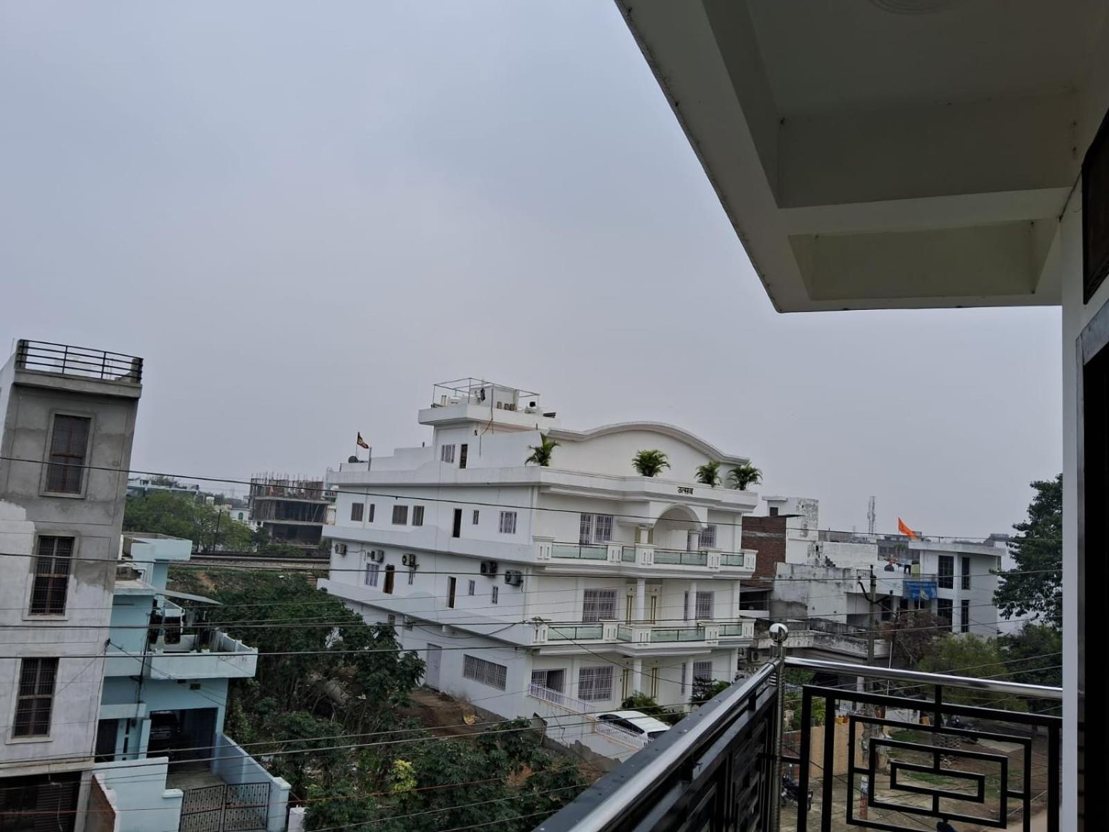 Holidayy Inn Prayagraj Ngoại thất bức ảnh