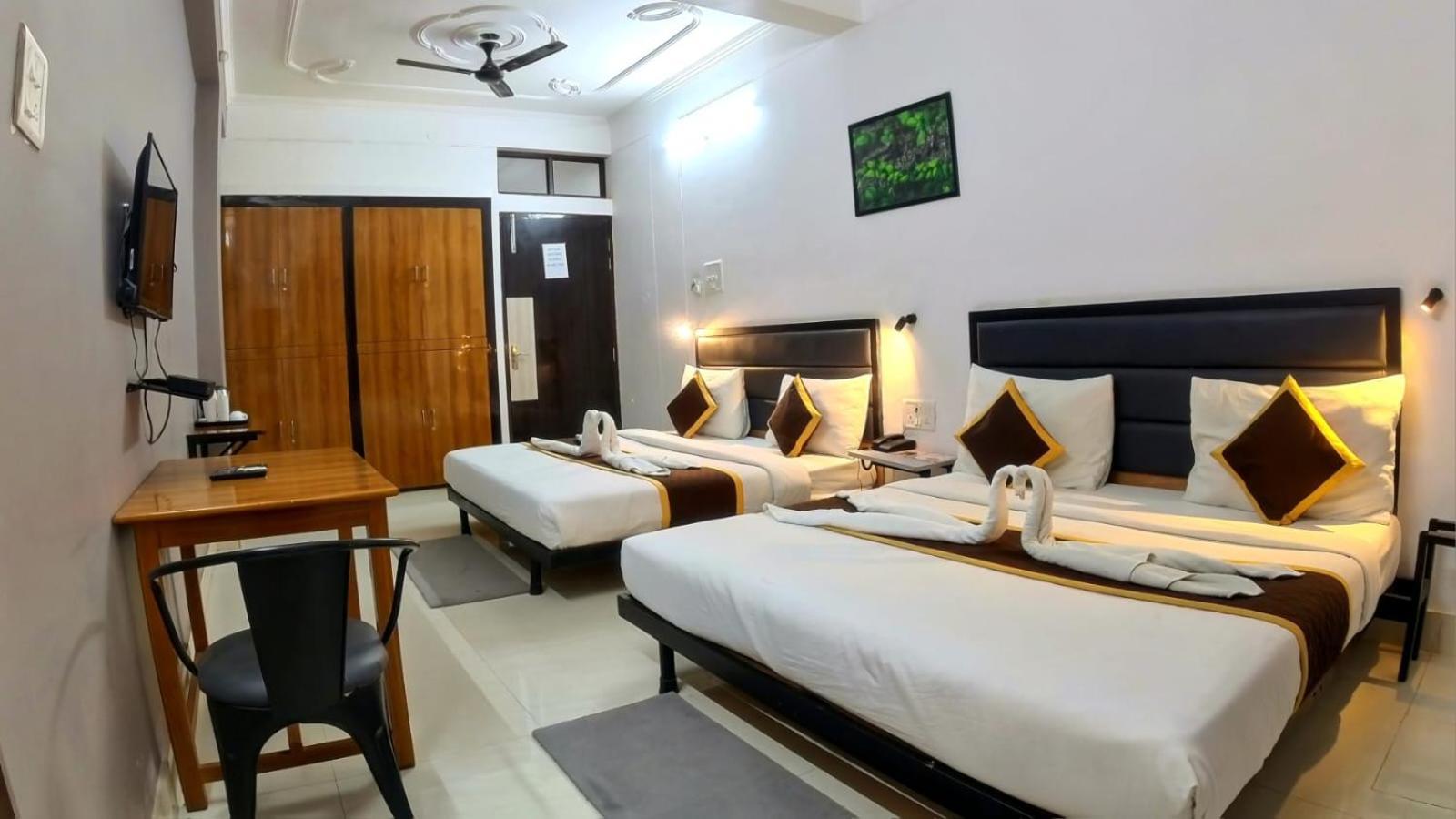 Holidayy Inn Prayagraj Ngoại thất bức ảnh
